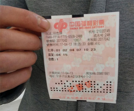 这款专属定制、精致时尚的白酒，来自《妖猫传》唯一官方合作白酒，中国白酒新兴品牌，;来自洪泽湖的观云